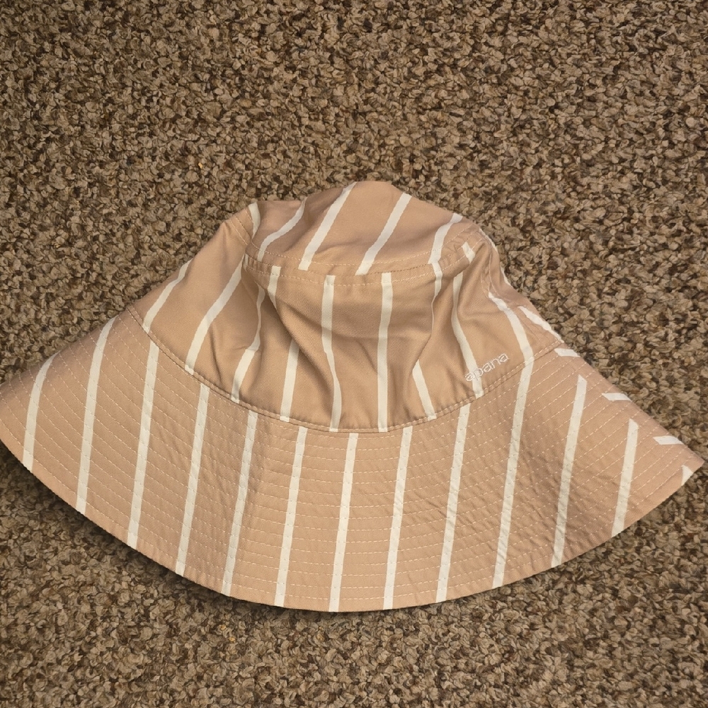 Apana White and Tan Bucket Hat